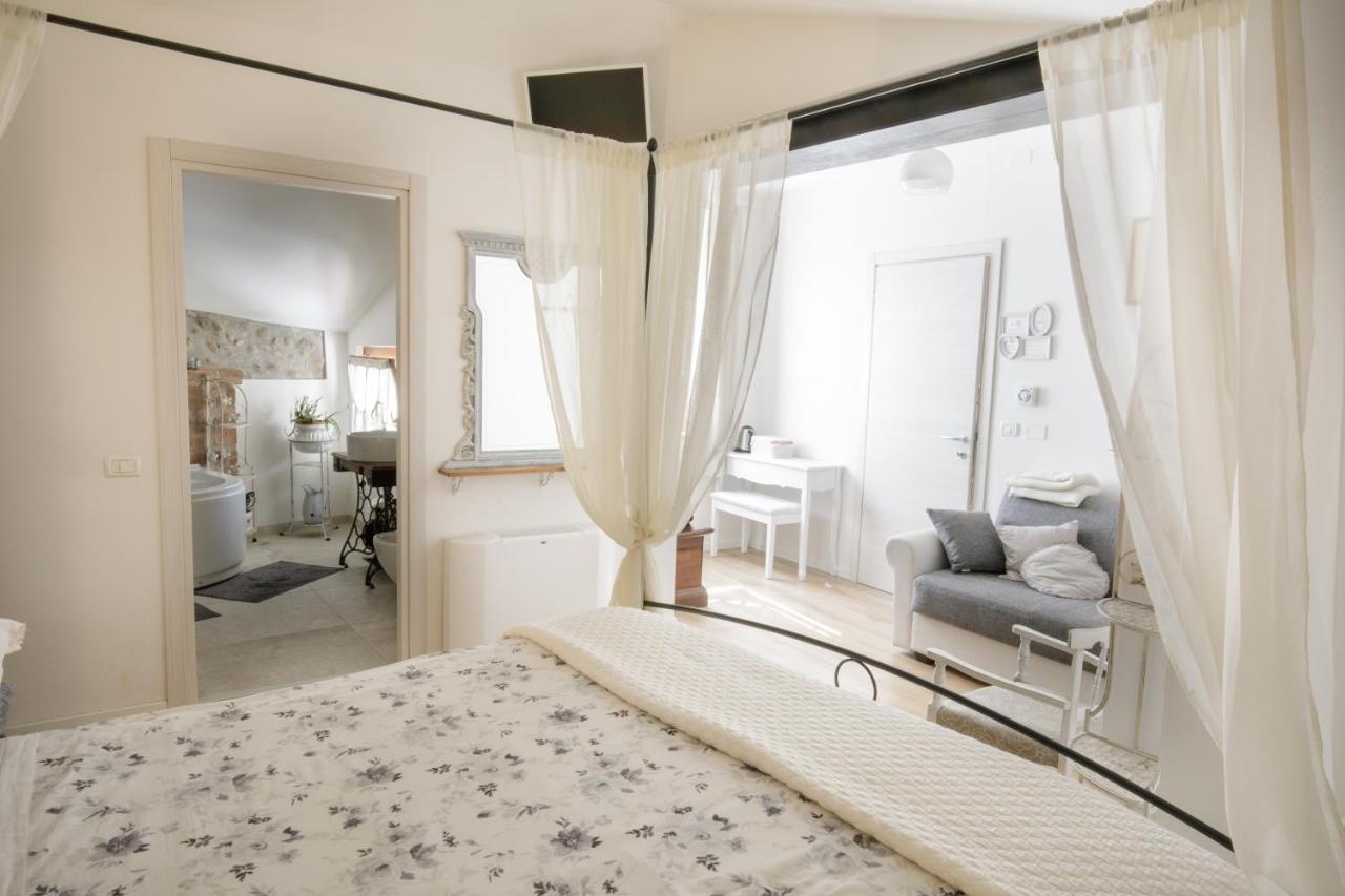 Gardabeds Adults Only Hotell Castelnuovo del Garda Eksteriør bilde